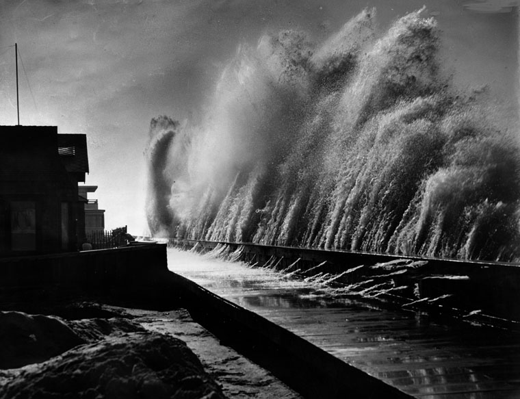Una fuerte tormenta tropical tocó tierra en California en 1939, causando grandes daños.