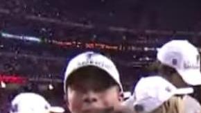 Arthur Blank, el propietario de los Falcons en pleno baile.