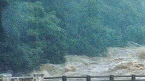 Riadas, deslaves e incluso un pequeño tornado se suceden al norte de California como consecuencia de las tormentas.