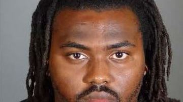 Antowan Parker es sospechoso de asesinar a su exnovia delante de sus tres hijos pequeños.