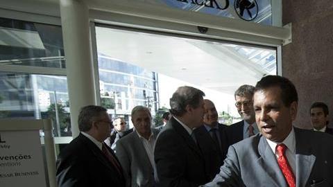 El ex mandatario veracruzano convalece en un hospital de Ciudad de México.
