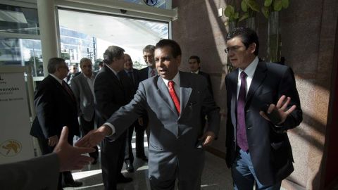 El ex mandatario veracruzano convalece en un hospital de Ciudad de México.