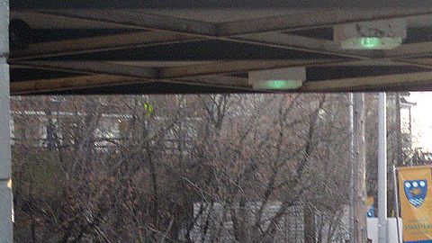 Un aduanero canadiense  en Stanstead, una ciudad dividida por la frontera entre  Canadá y EEUU.