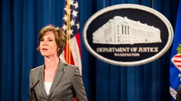 La fiscal general interina del Departamento de Justicia, Sally Yates, no defenderá las órdenes ejecutivas contra los inmigrantes musulmanes.