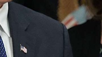 Trump firmó este miércoles la orden ejecutiva para construir el muro fronterizo con México y otros cambios al sistema de deportaciones de EEUU.