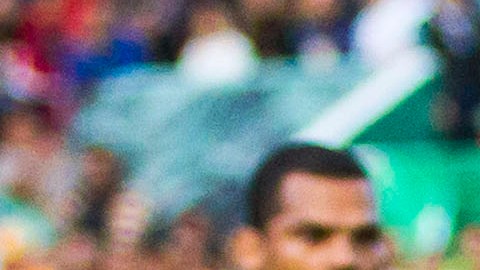 El argentino Ismael Sosa no pudo perforar la red de los Jaguares.
