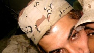 Btoo Allami y Nayyef Hrebid se enamoraron en medio de las balas.