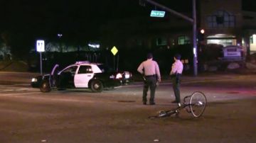Una patrulla del LASD se estrelló contra el chico que viajaba en bicicleta.