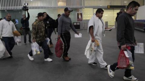 Repatriados llegan Ciudad de México.