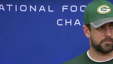 Aaron Rodgers durante una conferencia de prensa.
