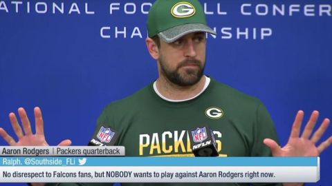 Aaron Rodgers durante una conferencia de prensa.