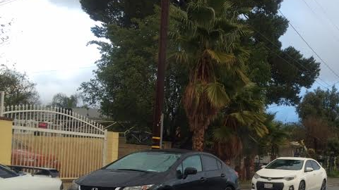 Escena del lugar donde una mujer fue acuchillada hasta la muerte en San Fernando. /Francisco Castro