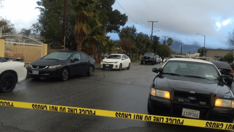 Escena del lugar donde una mujer fue acuchillada hasta la muerte en San Fernando. /Francisco Castro