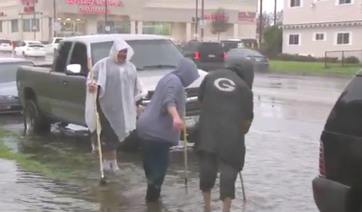 Millones de californianos fueron afectados por las fuertes lluvias.