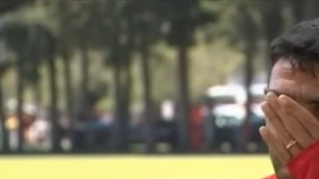 Sinha rompió en llanto, en entrevista