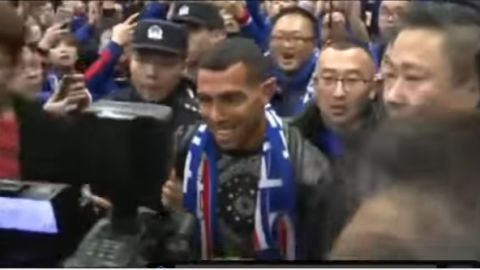 Recibimiento de Carlos Tevez en China