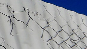 02/23/17 /LOS ANGELES/Make shift memorial, on the 5200 block of
Alhambra Street in El Sereno, for a woman who was killed when she was struck by two vehicles while carrying her 2-year-old son. (Photo Aurelia Ventura/La Opinion)