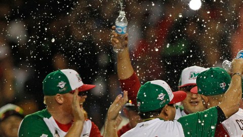 México celebra su pase a la final