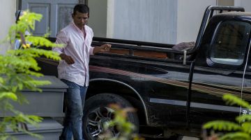 Reynaldo Peralta recibió el cuerpo de Vilma Trujillo, su esposa, luego de varios días de agonía de la víctima del presunto exorcismo. EFE
