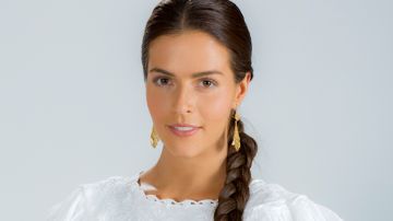 Así lució Claudia Álvarez en la telenovela "Simplemente María"