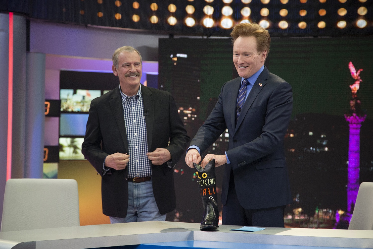 Vicente Fox fue entrevistado por Conan O'Brien en el especial de televisión