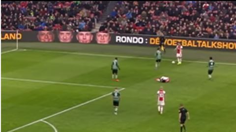 Este futbolista se merece el premio al tramposo del año
