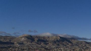Vista aérea de Ciudad Juárez (i) y El Paso (d) tomada desde Ciudad Juárez, México.