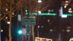 En Seattle, estado de Washington, hubo protestas contra el veto.
