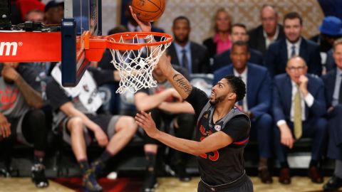Anthony Davis fue el hombre más valioso de la noche