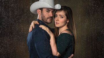 David Zepeda y Ariadne Diaz protagonizan "La doble vida de Estela Carrillo"