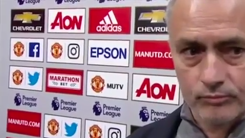Mourinho pelea con reportero