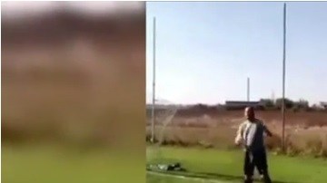 Este portero, a pesar de tener una discapacidad, hace lo que le gusta