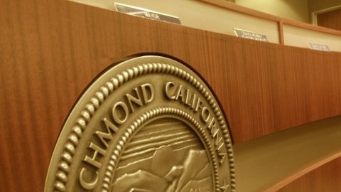 El concilio de la ciudad de Richmond toma cartas en el asunto.