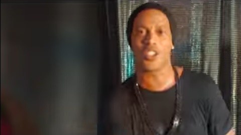 Ronaldhino lanza una nueva canción