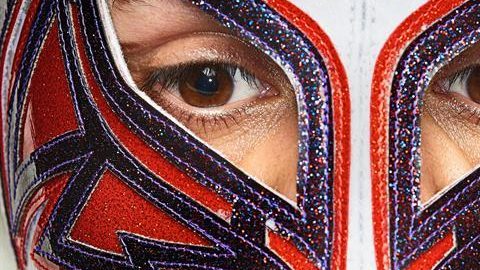 La fascinación por la lucha libre mexicana en exhibición en Los Ángeles