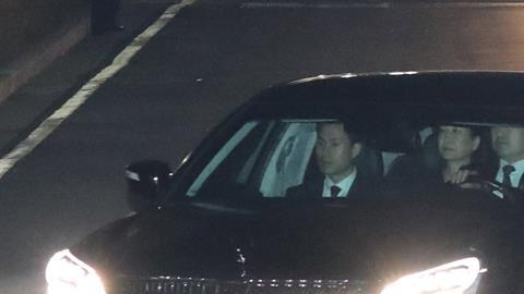 Park abandona el palacio presidencial de Seúl tras su destitución