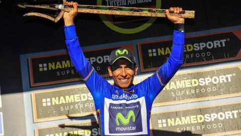 Nairo Quintana logra su segundo tridente, Dennis se exhibe en la crono