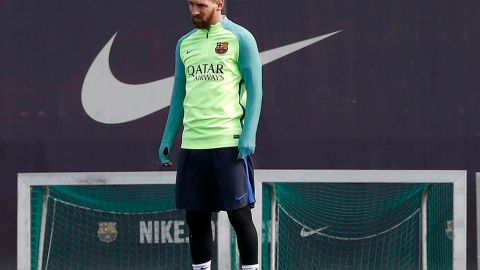 La prensa inglesa rumora que Lionel Messi llegaría a la Premier League en 2018.