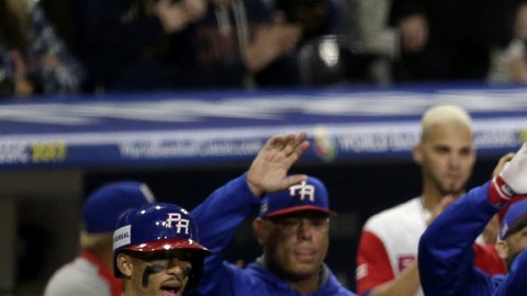 Puerto Rico se impuso 6-5 a Estados Unidos en el Clásico Mundial de Béisbol.