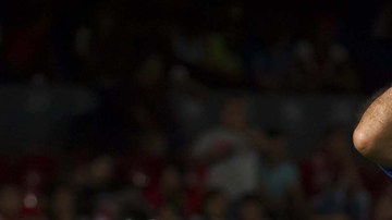 Carlos Reinoso tuvo que dejar el banquillo de Veracruz por una diverticulosis.