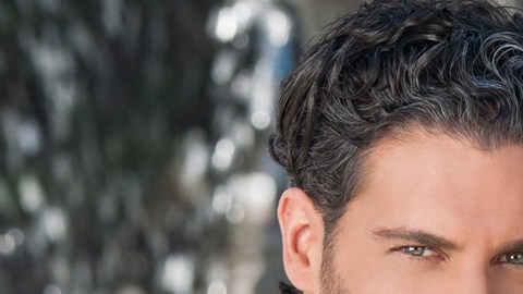 Erick Elias y Esmeralda Pimentel protagonizan "El Color de la Pasión"