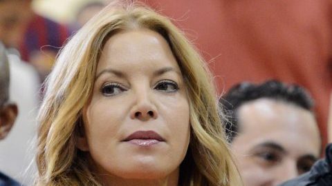 Jeanie Buss, Lakers
