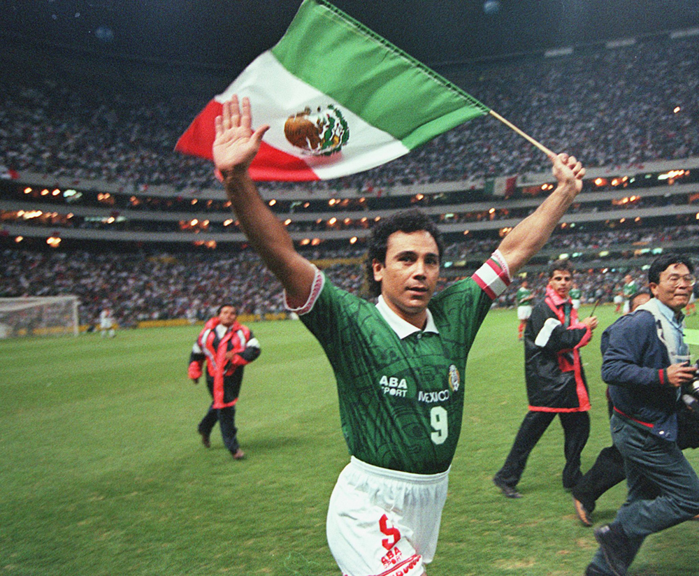 Hugo Sánchez no pudo lograr con México lo que hizo con sus clubes en España.