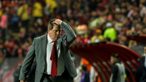 Miguel Herrera. técnico de Xolos Tijuana, perdió los estribos al terminar el partido frente a Santos Laguna.