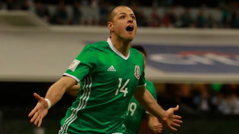 Javier "Chicharito" Hernández celebra su go,l frente a Costa Rica.