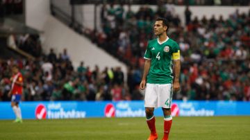 Rafael Márquez salió lesionado en el partido de México frente a Costa Rica.
