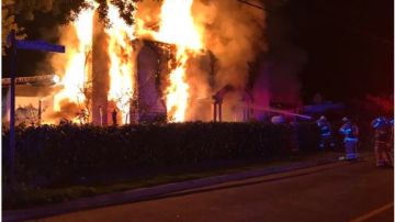 Un hombre fue arrestado por incendiar una residencia en Santa Ana.