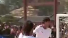 Maradona intentó repetir la "Mano de Dios"