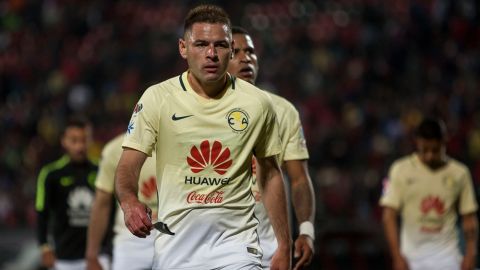 El defensa paraguayo del América, Pablo Aguilar, fue suspendido por 10 partidos.