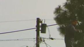 Edward Fernando Ruiz, de 33 años, quiso escapar de las autoridades al treparse a una azotea.